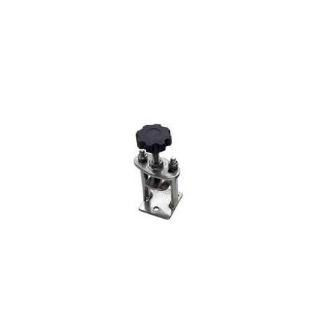 Anchor Lock for Pivoting bow rollers MT1140110