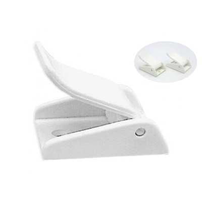 Fibbia in plastica bianca Per cinghie fino a 30mm fissaggio viti OS0644130